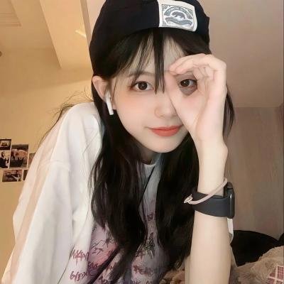 铁窗艳侣